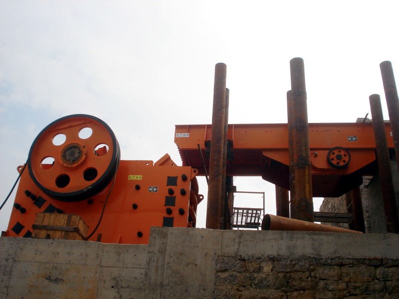 顎式破碎機(jī)